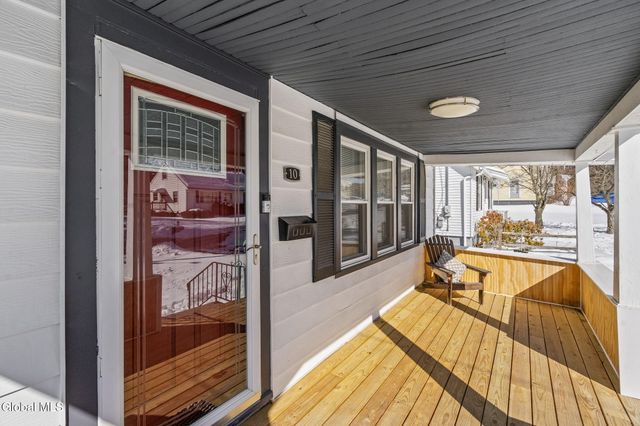 10 Jesse Court, Troy, NY 12180