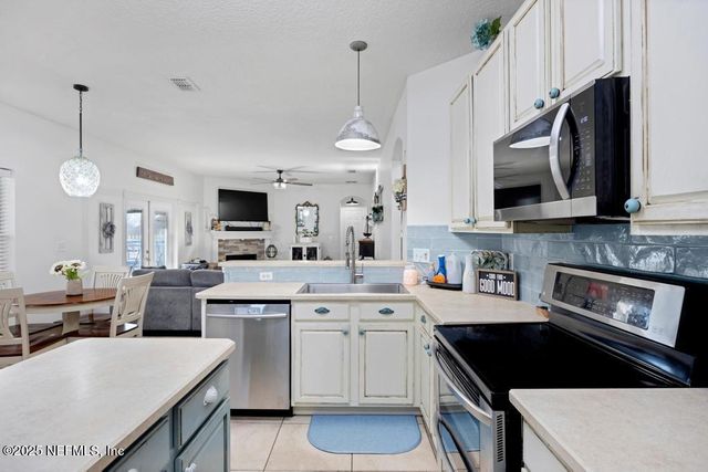 2634 FERNLEAF Drive, Green Cove Springs, FL 32043