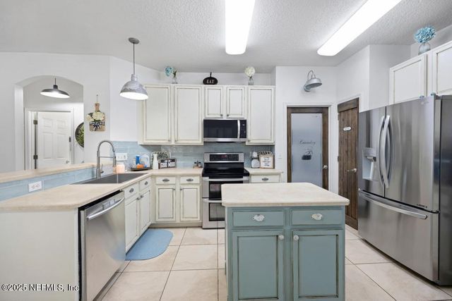 2634 FERNLEAF Drive, Green Cove Springs, FL 32043