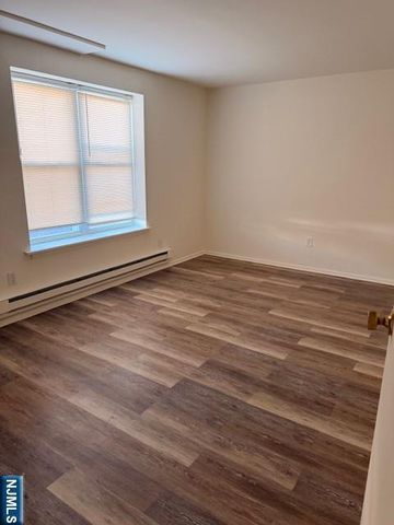 476 HARRISON Avenue B1, Lodi, NJ 07644