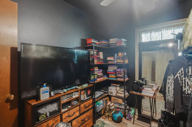 1365 Newcastle Lane, Hoffman Estates, IL 60169