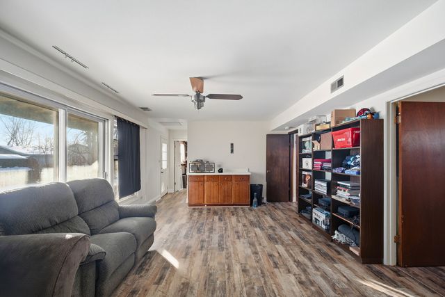 1365 Newcastle Lane, Hoffman Estates, IL 60169