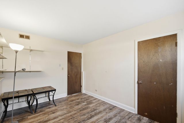 1365 Newcastle Lane, Hoffman Estates, IL 60169