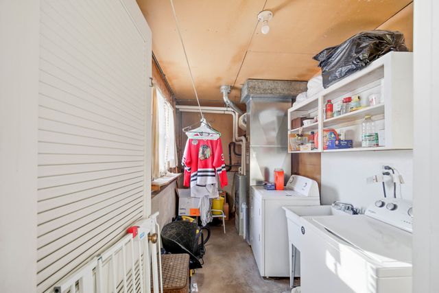 1365 Newcastle Lane, Hoffman Estates, IL 60169