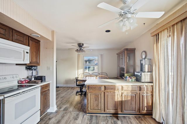 1365 Newcastle Lane, Hoffman Estates, IL 60169