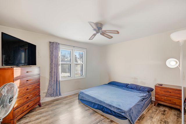 1365 Newcastle Lane, Hoffman Estates, IL 60169