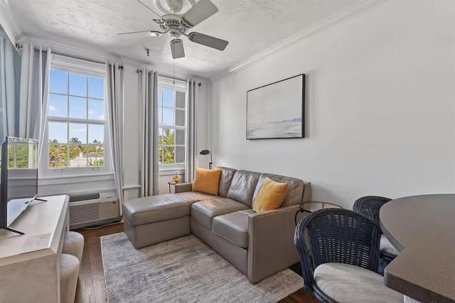 235 Sunrise 3244, Palm Beach, FL 33480