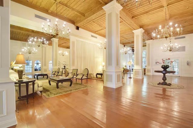 235 Sunrise 3244, Palm Beach, FL 33480