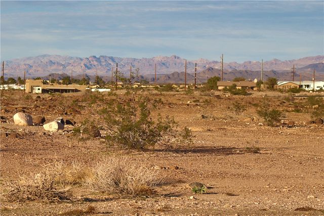 2196 North Oatman Road, Bullhead City, AZ 86442