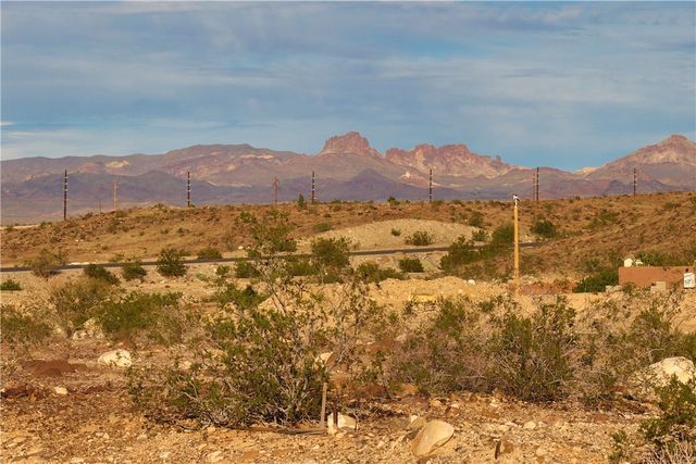 2196 North Oatman Road, Bullhead City, AZ 86442