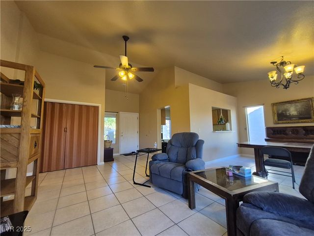 2728 Showcase Drive, Las Vegas, NV 89134