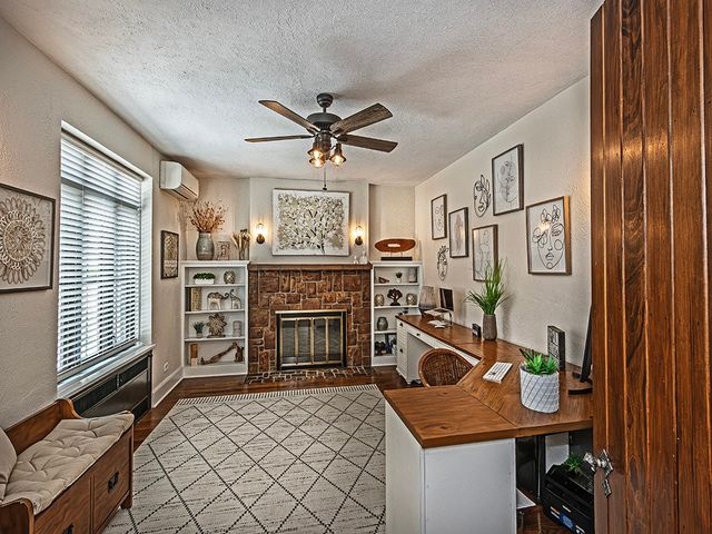 1035 Washington Road, Mt Lebanon, PA 15228