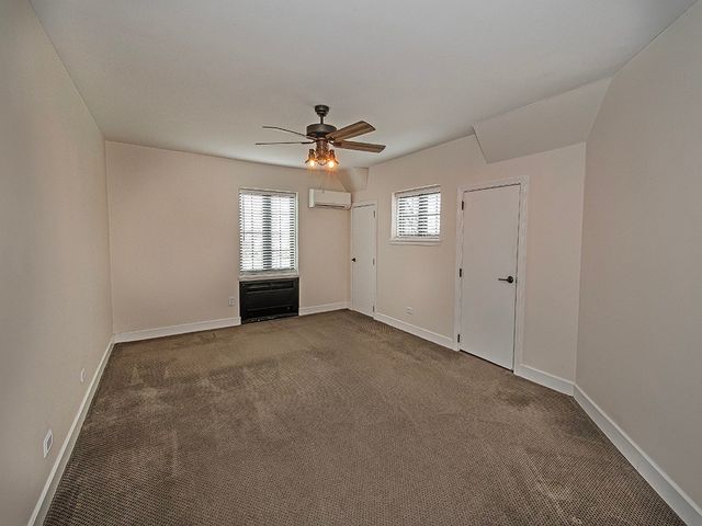 1035 Washington Road, Mt Lebanon, PA 15228