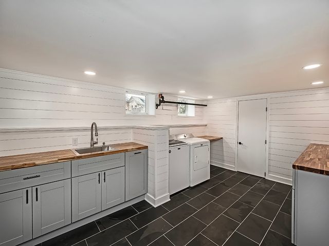 1035 Washington Road, Mt Lebanon, PA 15228