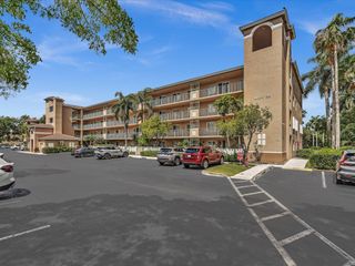 12511 Imperial Isle Drive 402, Boynton Beach, FL 33437