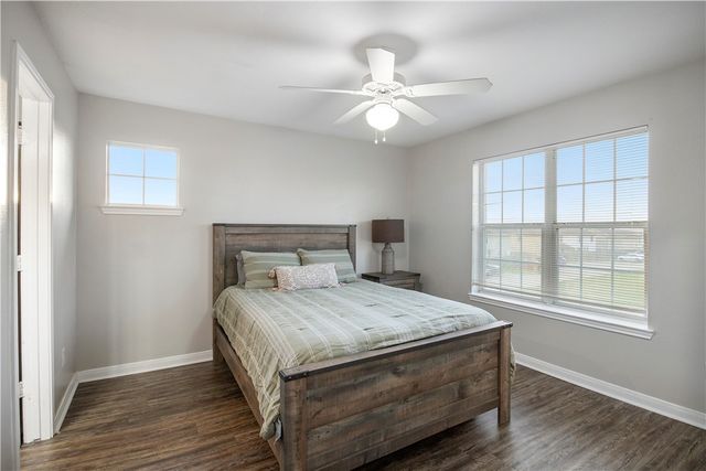 2903 McLaren Drive, College Station, TX 77845