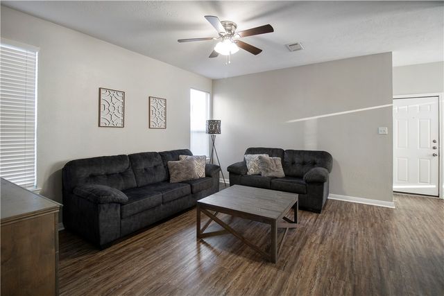 2903 McLaren Drive, College Station, TX 77845