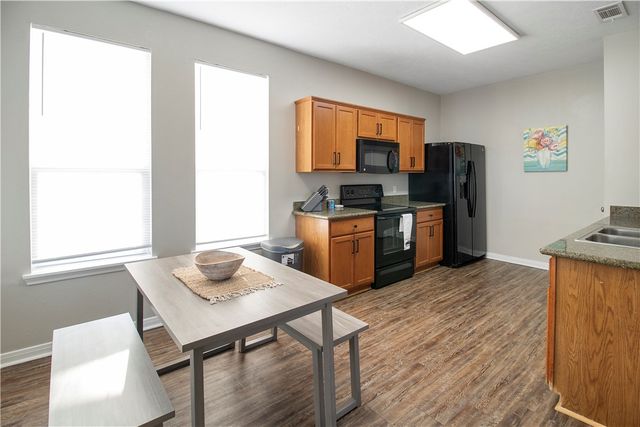 2903 McLaren Drive, College Station, TX 77845