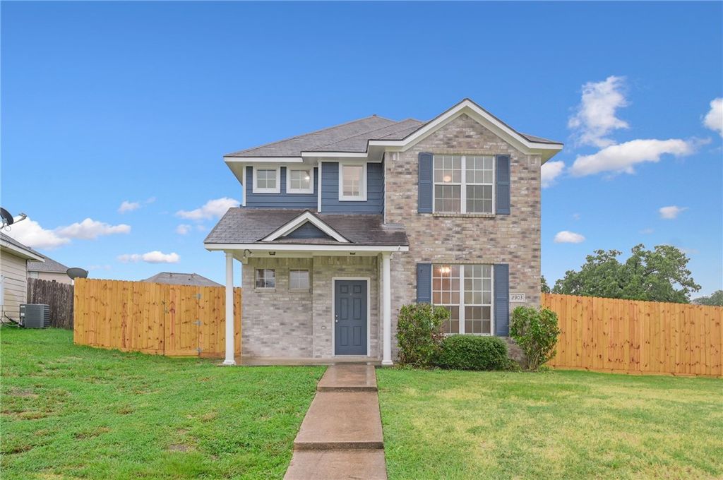 2903 McLaren Drive, College Station, TX 77845