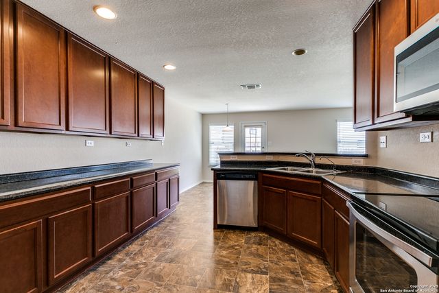 7718 Stable View, San Antonio, TX 78244