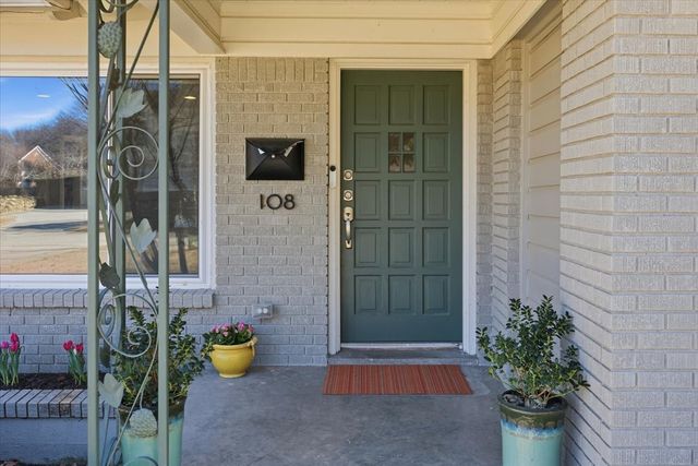 108 Lindenwood Drive, Fort Worth, TX 76107