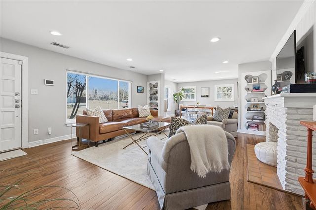 108 Lindenwood Drive, Fort Worth, TX 76107