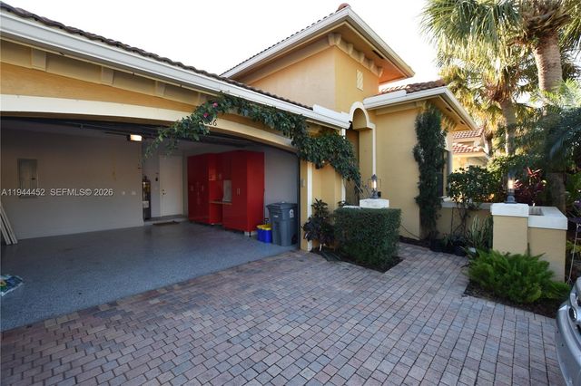 10086 Noceto Way, Boynton Beach, FL 33437