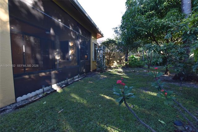 10086 Noceto Way, Boynton Beach, FL 33437