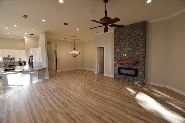 10086 Noceto Way, Boynton Beach, FL 33437