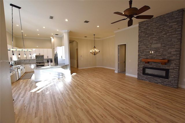 10086 Noceto Way, Boynton Beach, FL 33437