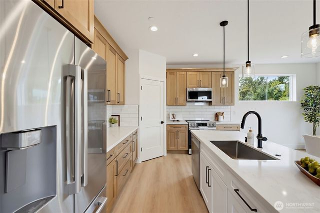 3710 E R St., Tacoma, WA 98404