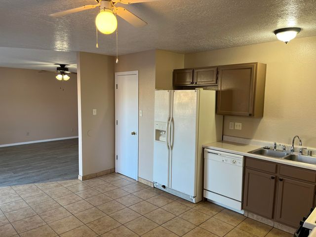 4985 Butte Place NW, Albuquerque, NM 87120