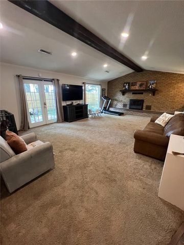 308 Caroline Drive, Frontenac, KS 66763