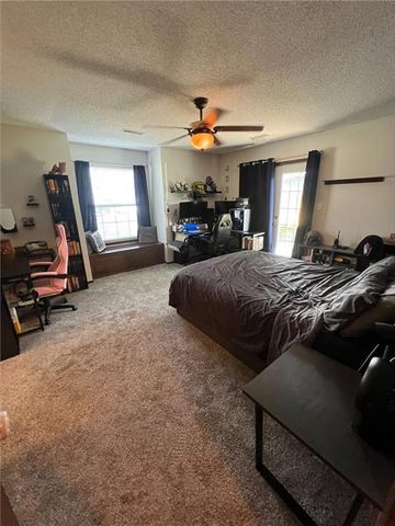 308 Caroline Drive, Frontenac, KS 66763