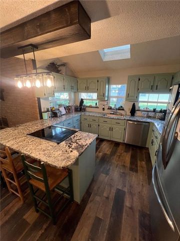 308 Caroline Drive, Frontenac, KS 66763