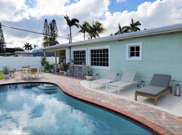 3464 Tyringham Drive, West Palm Beach, FL 33406