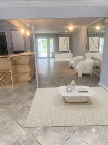 3464 Tyringham Drive, West Palm Beach, FL 33406