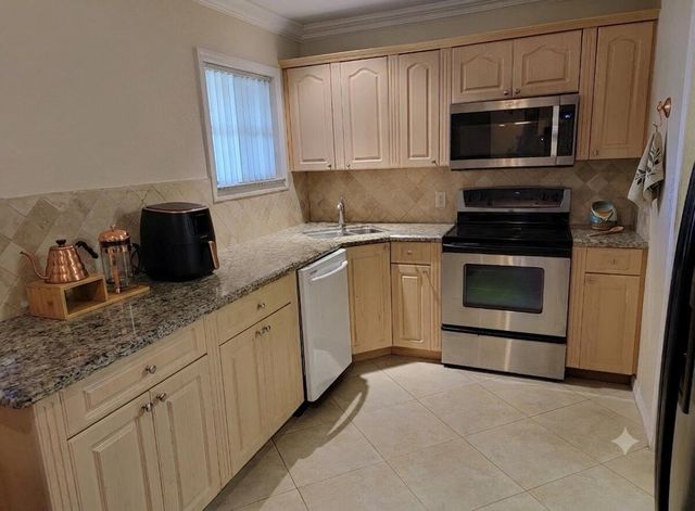 3464 Tyringham Drive, West Palm Beach, FL 33406
