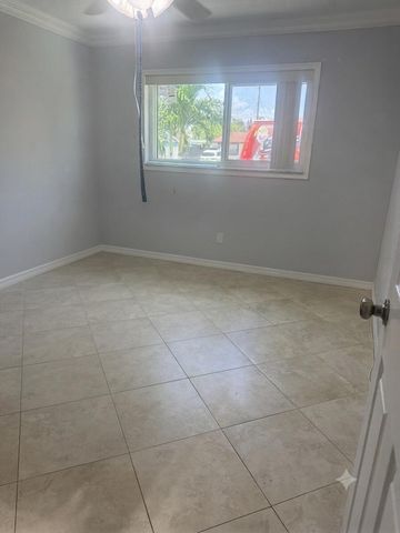 3464 Tyringham Drive, West Palm Beach, FL 33406