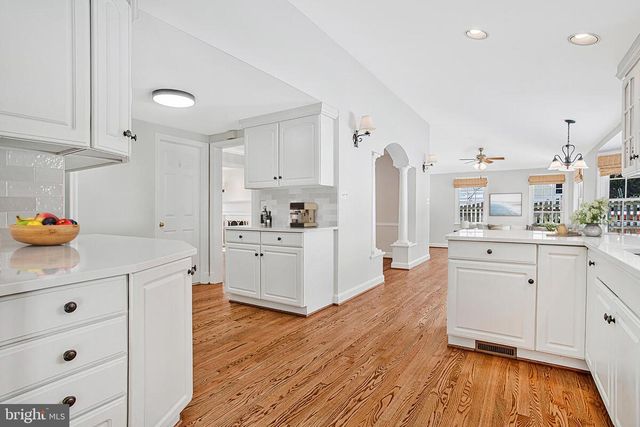 5215 ROOSEVELT ST, Bethesda, MD 20814