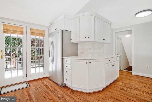 5215 ROOSEVELT ST, Bethesda, MD 20814