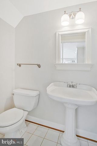 5215 ROOSEVELT ST, Bethesda, MD 20814