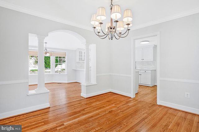 5215 ROOSEVELT ST, Bethesda, MD 20814