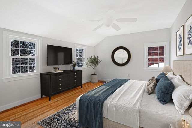 5215 ROOSEVELT ST, Bethesda, MD 20814