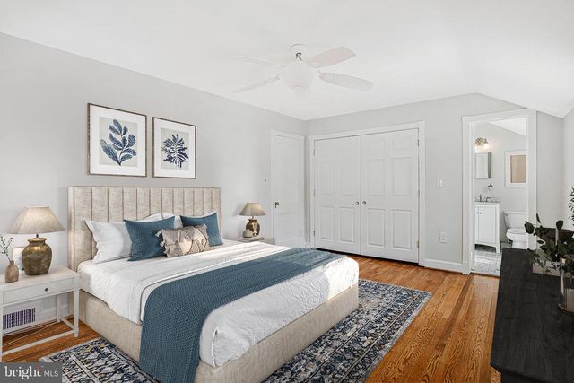 5215 ROOSEVELT ST, Bethesda, MD 20814