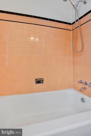 5215 ROOSEVELT ST, Bethesda, MD 20814