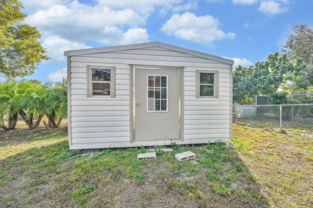 434 NE Electra Avenue, Port St. Lucie, Port St Lucie, FL 34983