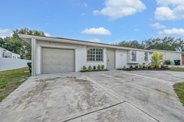 434 NE Electra Avenue, Port St. Lucie, Port St Lucie, FL 34983