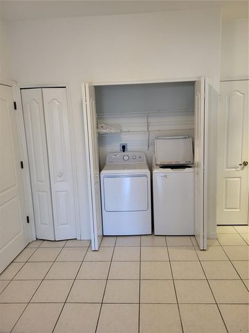 3104 L PAVIA BOULEVARD 3104, Venice, FL 34292