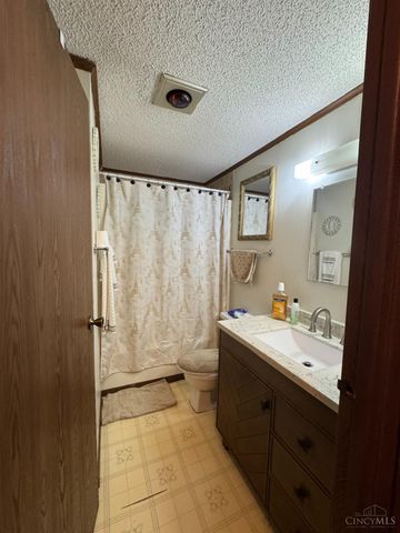 9552 Olde Woods Drive, West Chester, OH 45011